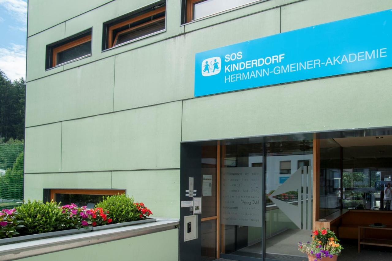 Hermann-Gmeiner-Akademie Hotel Innsbruck Buitenkant foto