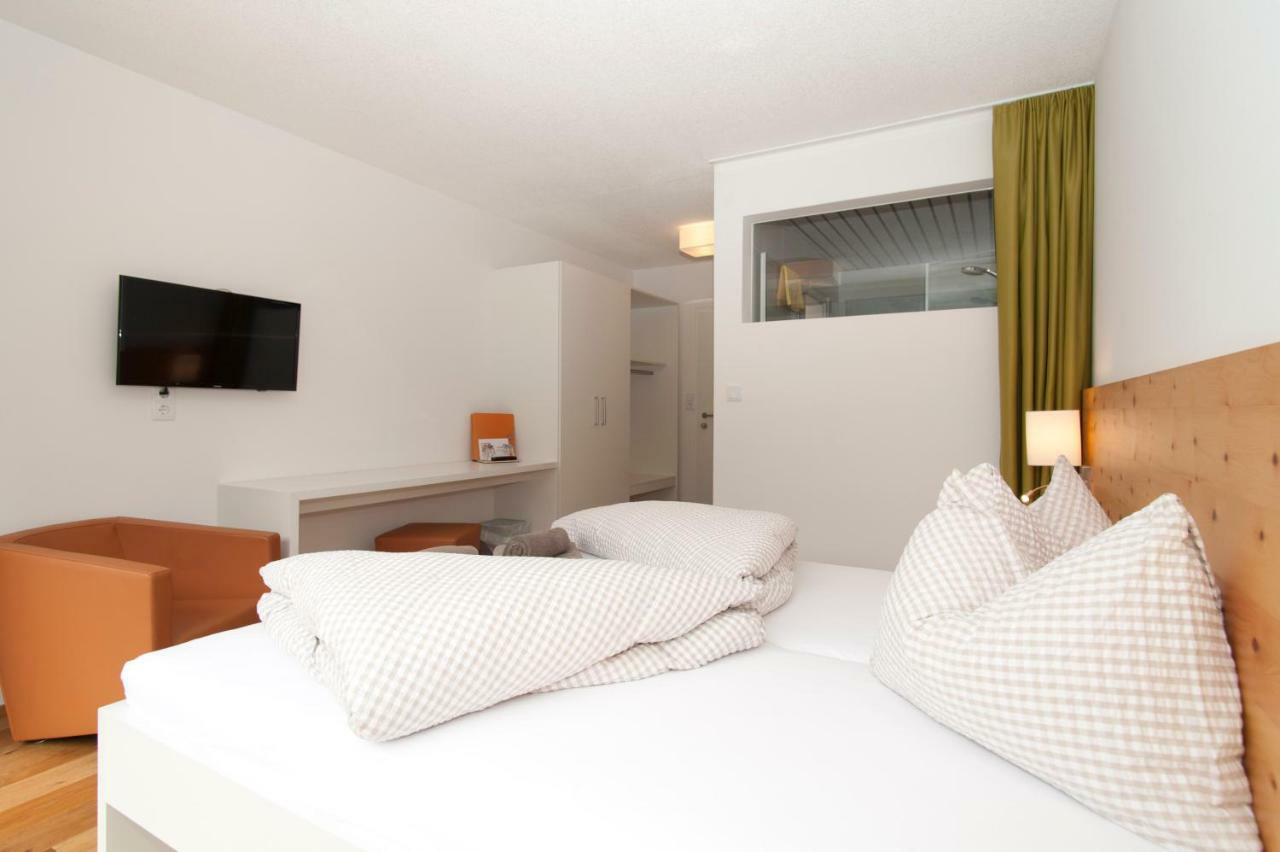 Hermann-Gmeiner-Akademie Hotel Innsbruck Buitenkant foto