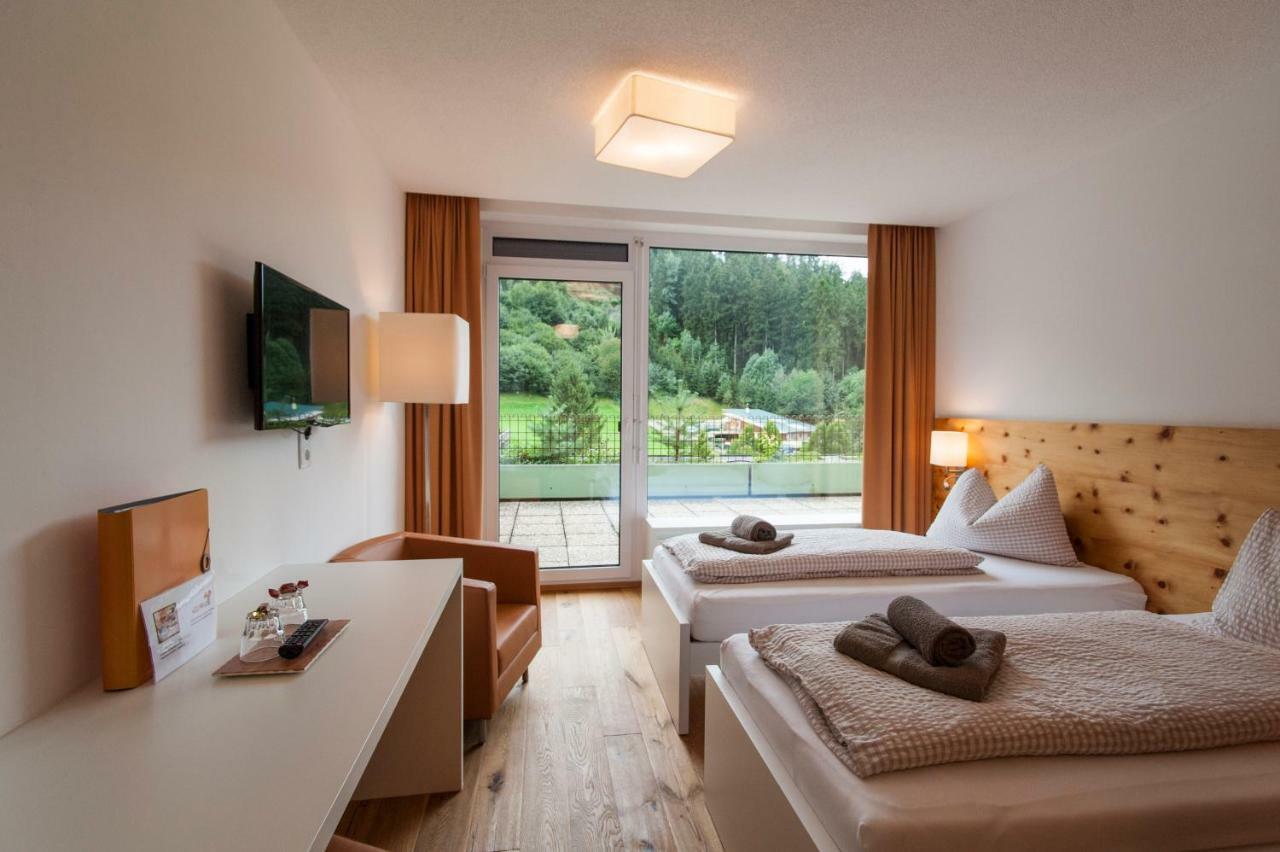 Hermann-Gmeiner-Akademie Hotel Innsbruck Buitenkant foto
