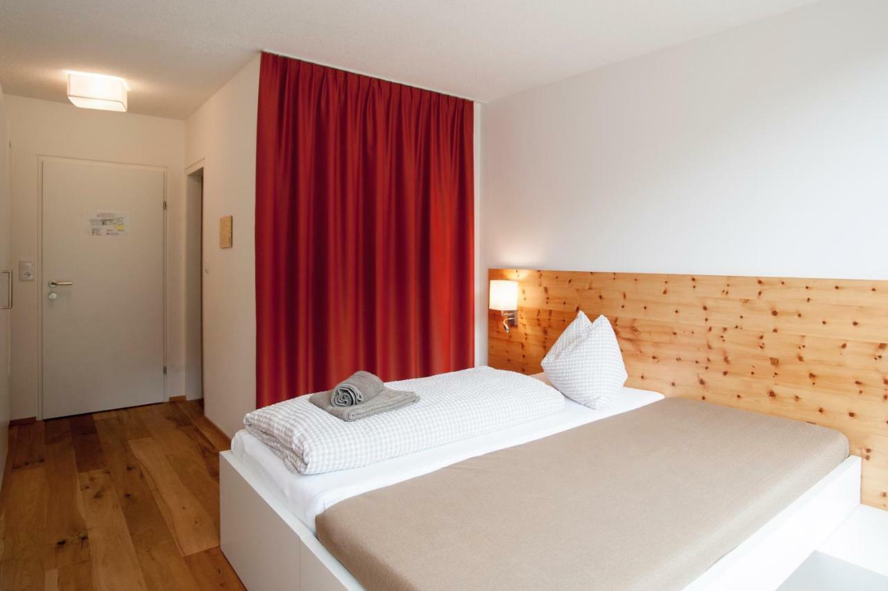 Hermann-Gmeiner-Akademie Hotel Innsbruck Buitenkant foto