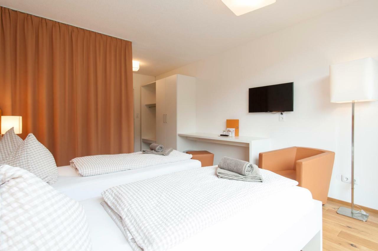 Hermann-Gmeiner-Akademie Hotel Innsbruck Buitenkant foto